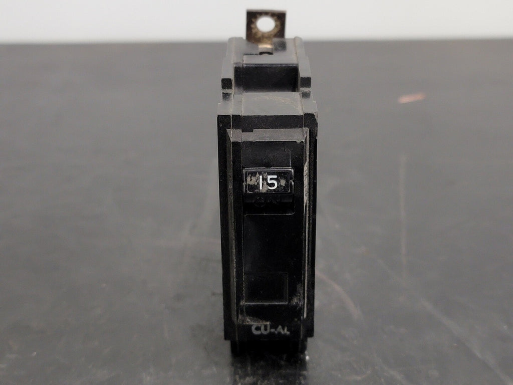GENERAL ELECTRIC 15 Amp, 1 Pole, 120/240 volts Circuit Breaker TQB1115