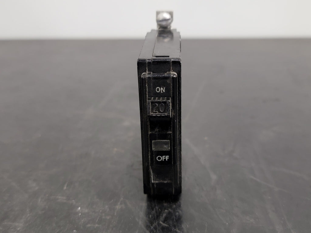 SQUARE D 20 Amp, 1 Pole, 120/240 volts Circuit Breaker QO120