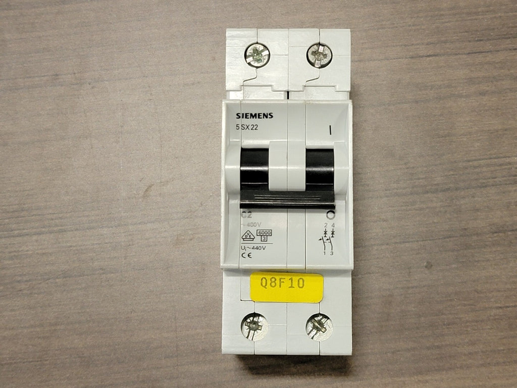 SIEMENS 2 Amp, 2 Pole, 480 volts Circuit Breaker 5SX22-C2