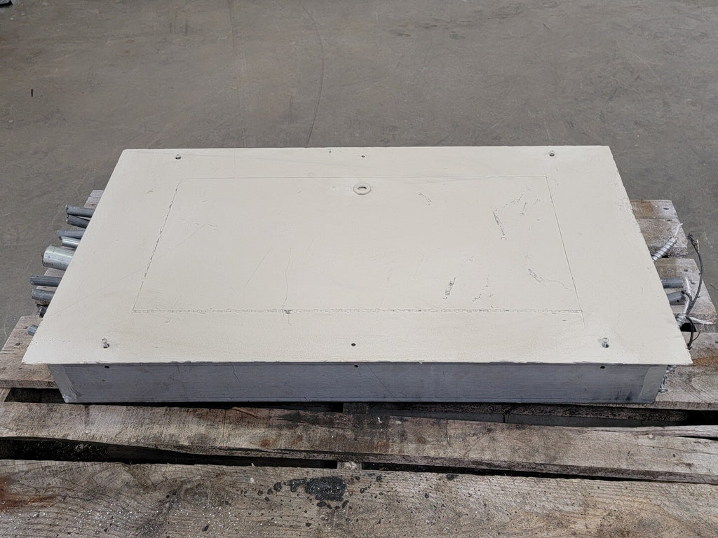 ELECTRIC PANEL 200 Amp Breaker Panelboard NLAB32