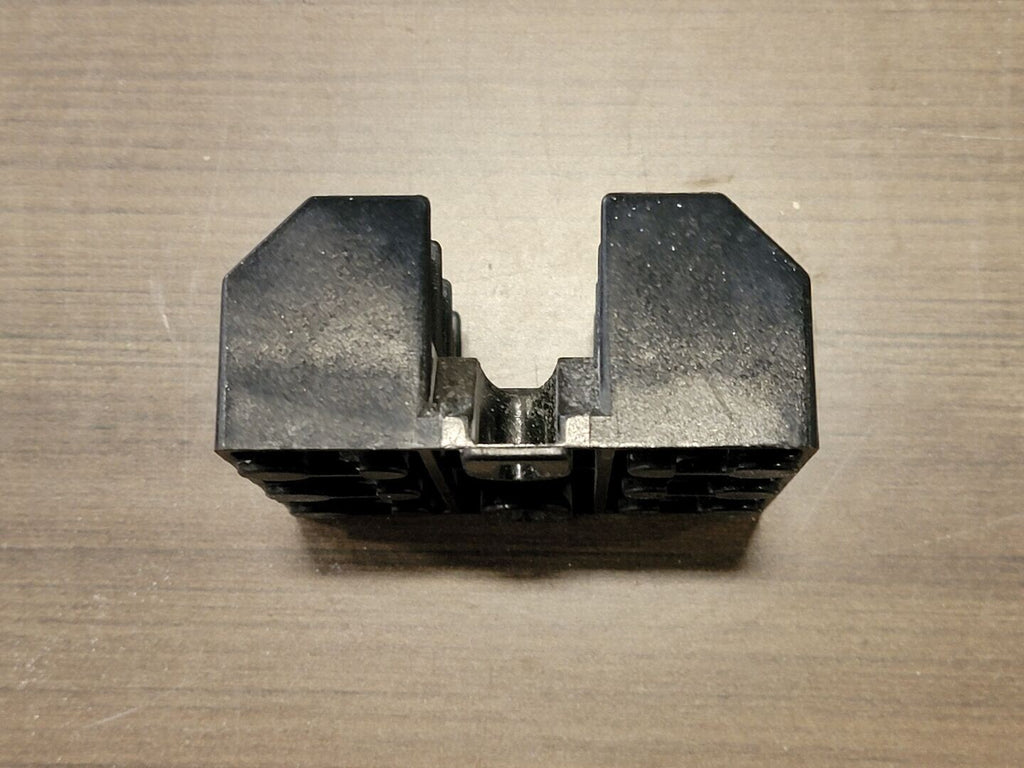 BUSSMANN 30 Amp, 250 V Fuse Holder H25030-3S