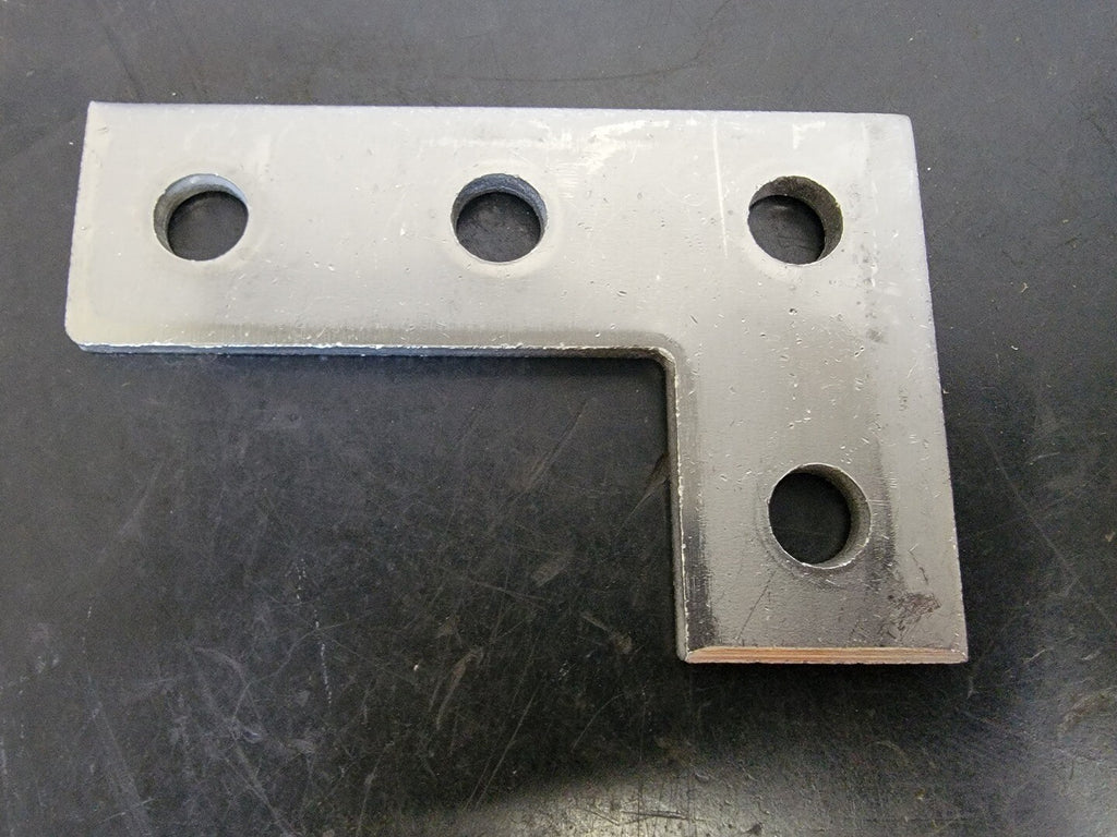 ALLYCO SUPPLY 4 Hole Corner Plate Stainless F1380A-00000SS