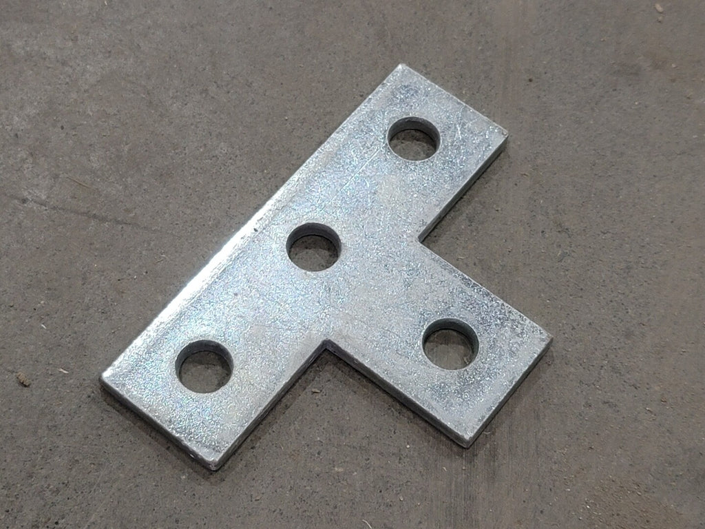 UNISTRUT 4 Hole Flat T-Plate Fitting
