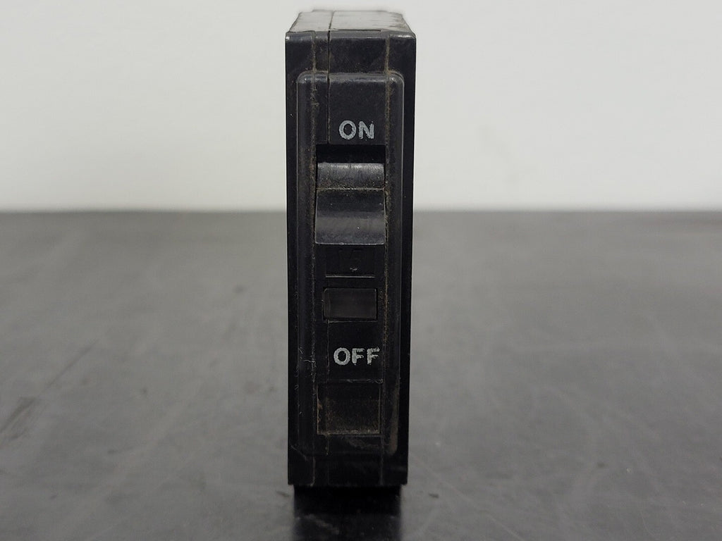 SQUARE D 15 Amp 1 Pole Circuit Breaker QO115