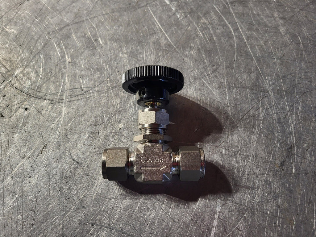SWAGELOK 1/2" Integral Bonnet Needle Valve SS-1RS8