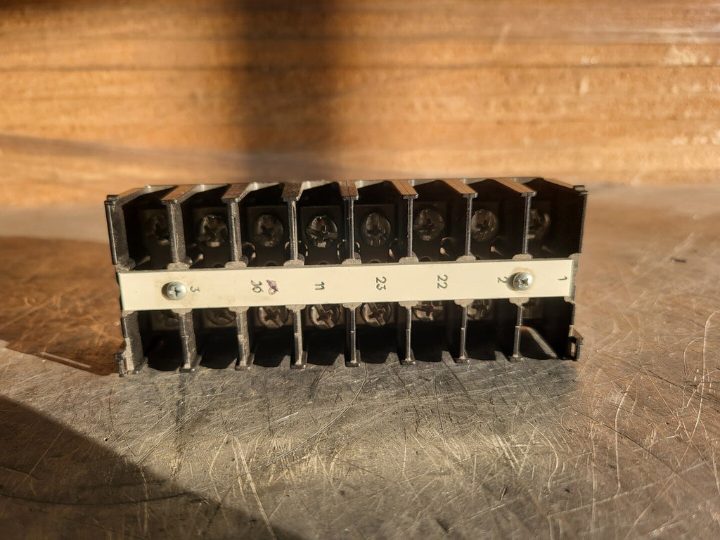 Panel Mount Barrier Terminal Block 2-Row 8-Position 75A