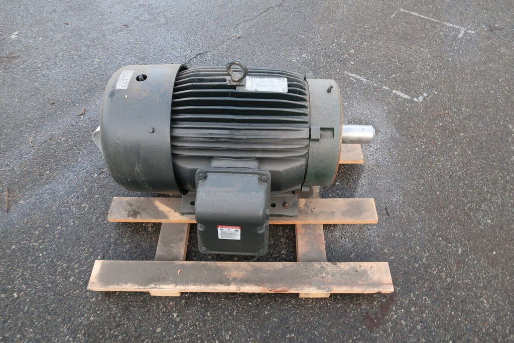 TOSHIBA 40 hp, 575 volts, 1770 rpm, 324T Electric Motor B0404FL30SHD01