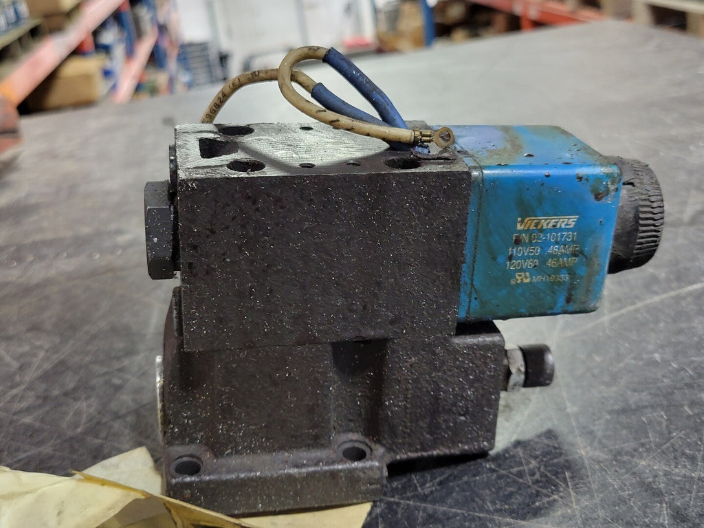 VICKERS  Control Valve w/ 120VAC Coil