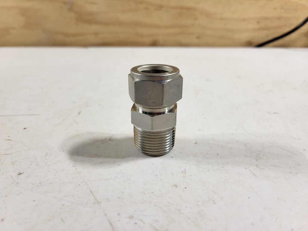 SWAGELOK 3/4" Tube OD x 3/4" Male NPT Tube Fitting Connector SS-1210-1-12