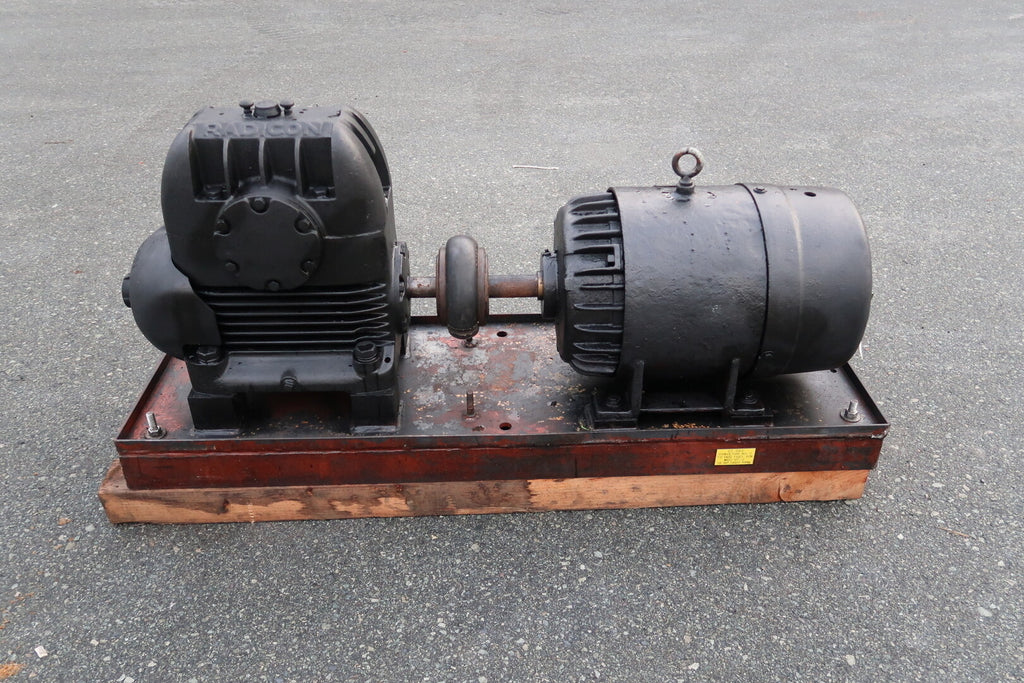 RADICON Gear Reducer 974 w/ 15 hp Motor