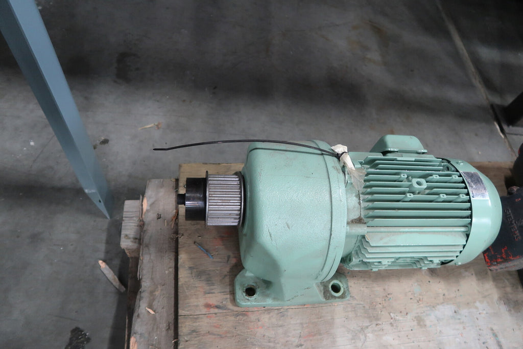TSUBAKI 1:5 Ratio, 2.2 kW, 220 volts, 360 rpm Gear Motor GMTA220-42L5