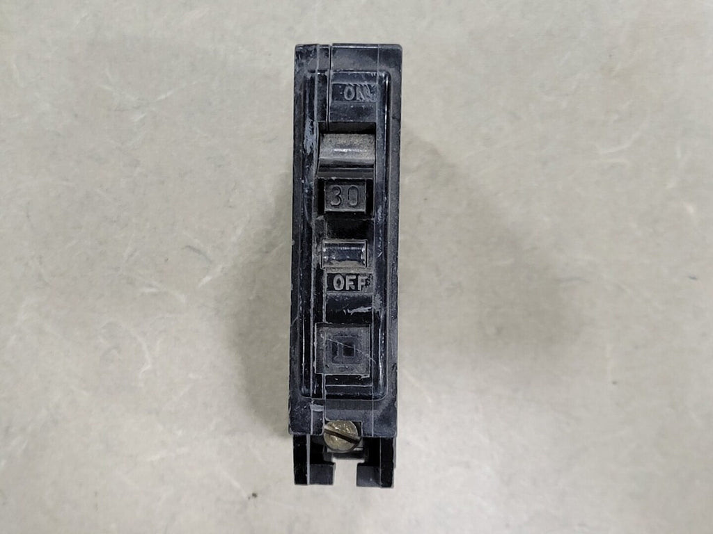 SQUARE D 30 Amp, 1 Pole, 120/240 Volts Circuit Breaker QO130