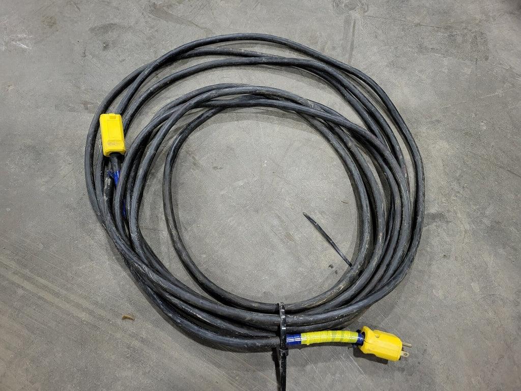 SOUTHWIRE 48 ft SOOW Power Extension Cord 14/3 AWG 15A 125V