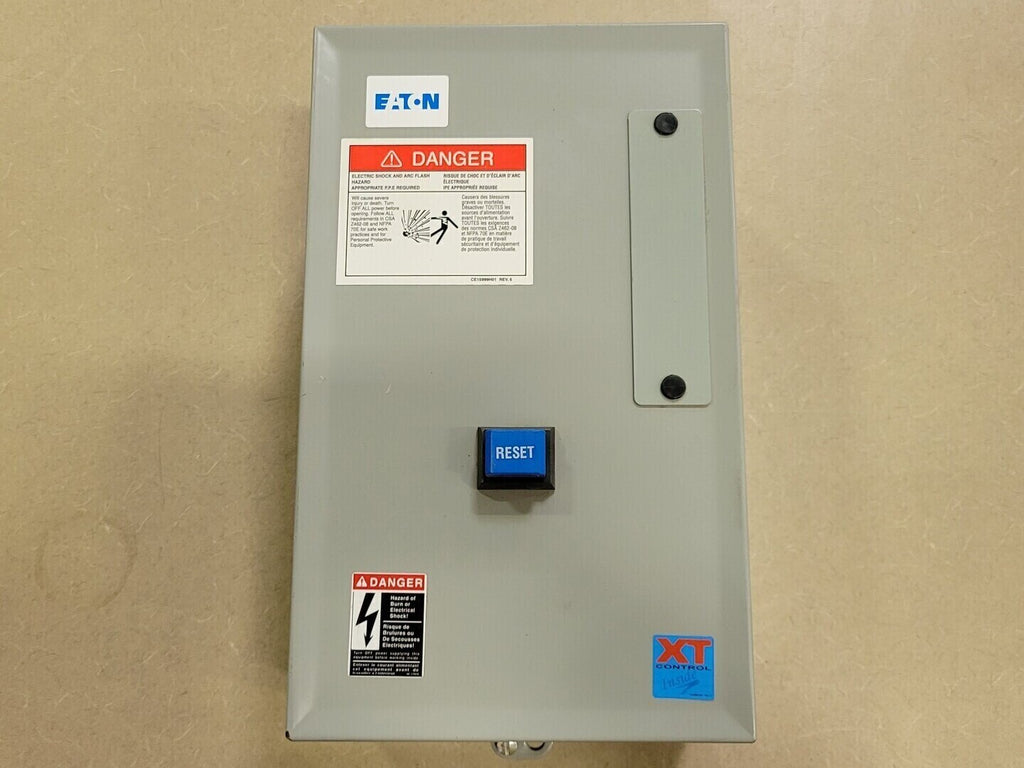 EATON 15.5 A Enclosed Plug and Play Non-Reversing Contactor Assembly 10 hp 600 V