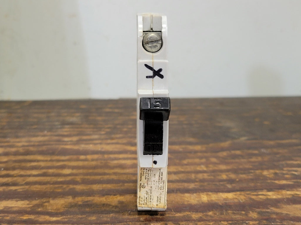 FEDERAL PACIFIC 15 Amp, 1 Pole, 120/240 volts Circuit Breaker NC115