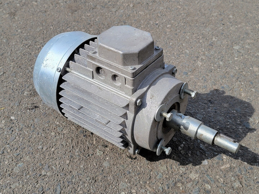 TB MOTOR 0.33 hp, 230/480 volts, 880 rpm Electric Motor TV71B