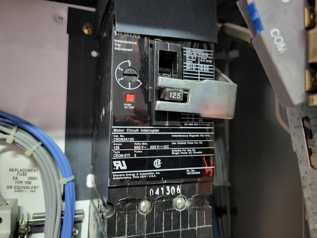 SIEMENS 125 Amp, 3 Pole, 600 volts Circuit Breaker CED63A125 