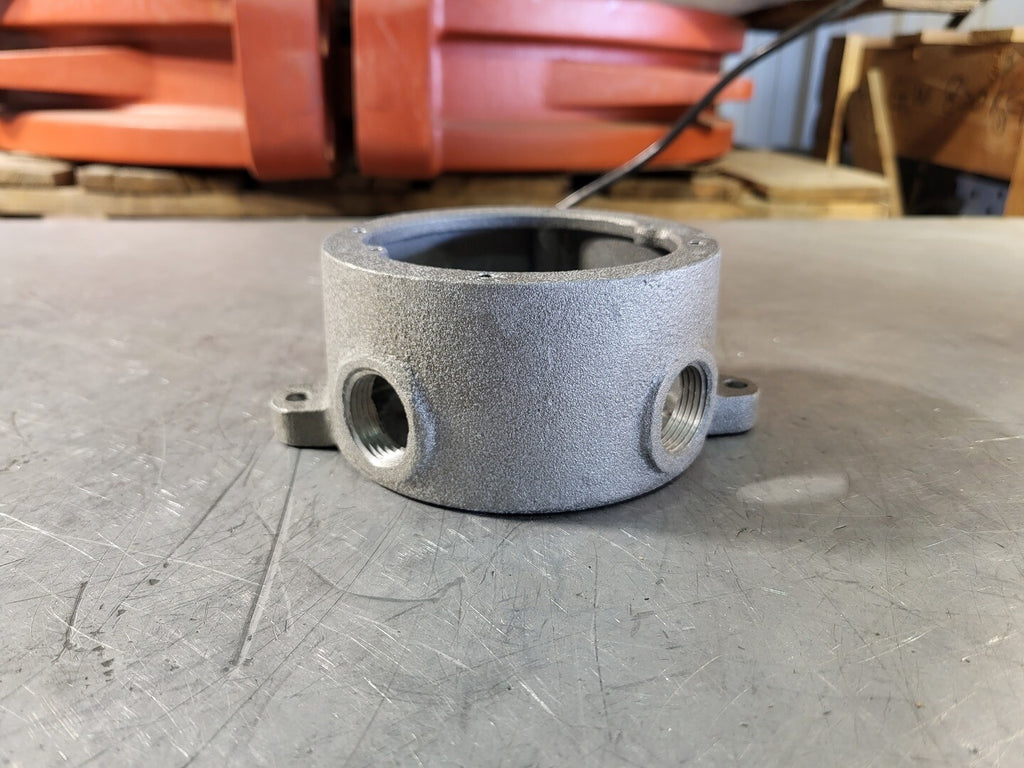 CROUSE-HINDS 3/4" Conduit Outlet Box GRF229