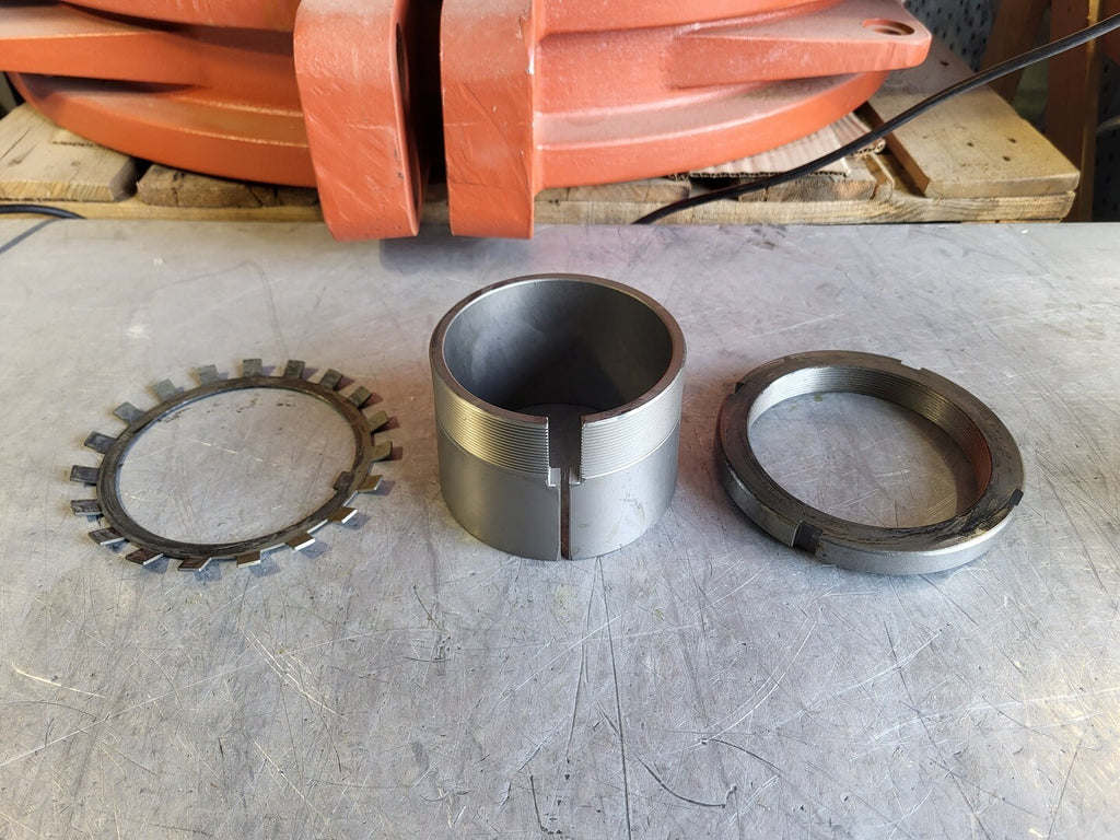 SKF Adapter Sleeve H3126 115mmx92mmx130mm w/ Washer & Lock Nut