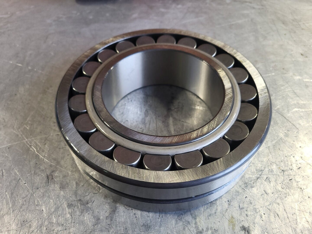SKF Spherical Roller Bearing 22226 EK/C3
