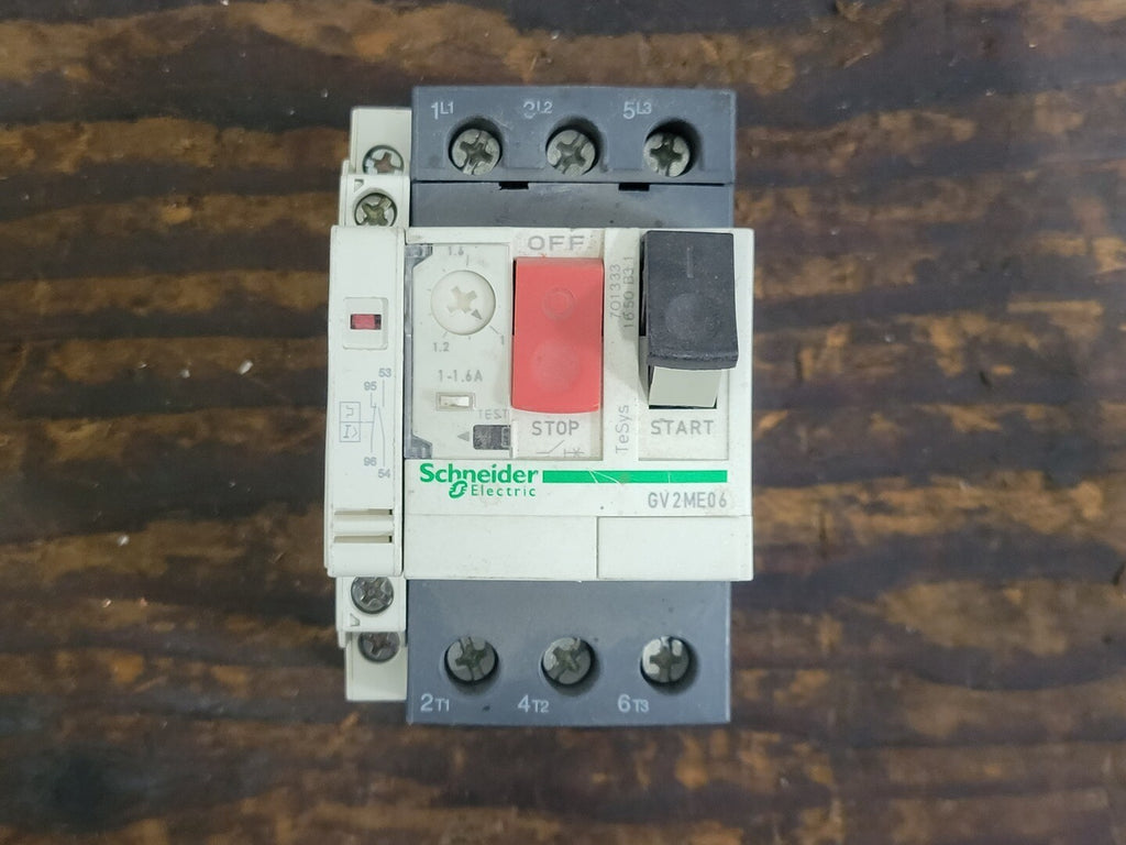 TELEMECANIQUE 1-1.6 A, 3 Pole, 600 V Circuit Breaker GV2ME06 w/ Auxiliary Contact