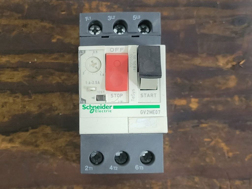 SCHNEIDER ELECTRIC 1.6-2.5 Amp, 3 Pole, 600 volts Circuit Breaker GV2ME07
