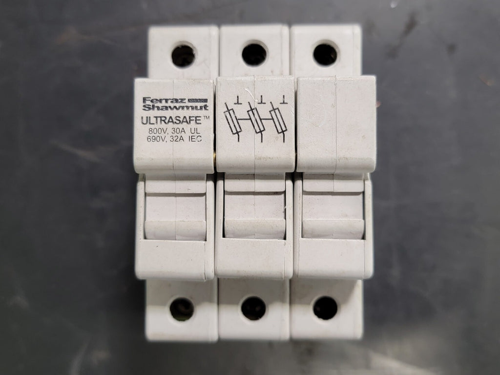 FERRAZ SHAWMUT 30 Amp 800 Volts Fuse Holder USM3 C218548