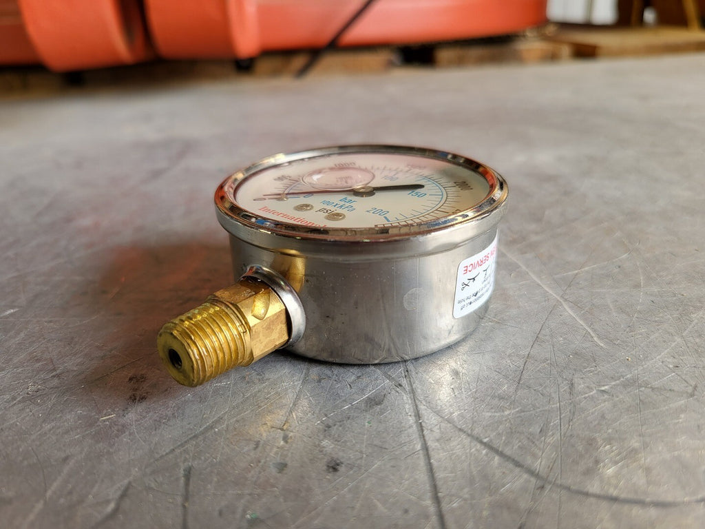 INTERNATIONAL FPA 2.5", 0-3000 PSI Pressure Gauge 
