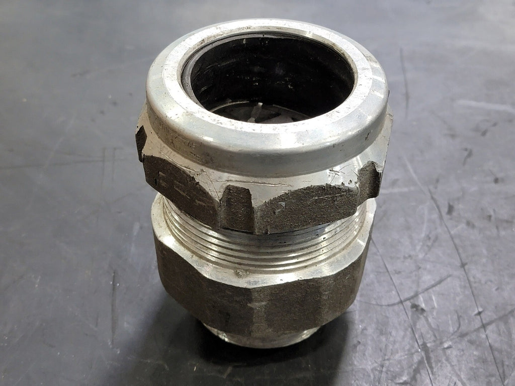 THOMAS & BETTS 2" Star Teck Jacketed Metal-Clad Cable Fitting ST200-474