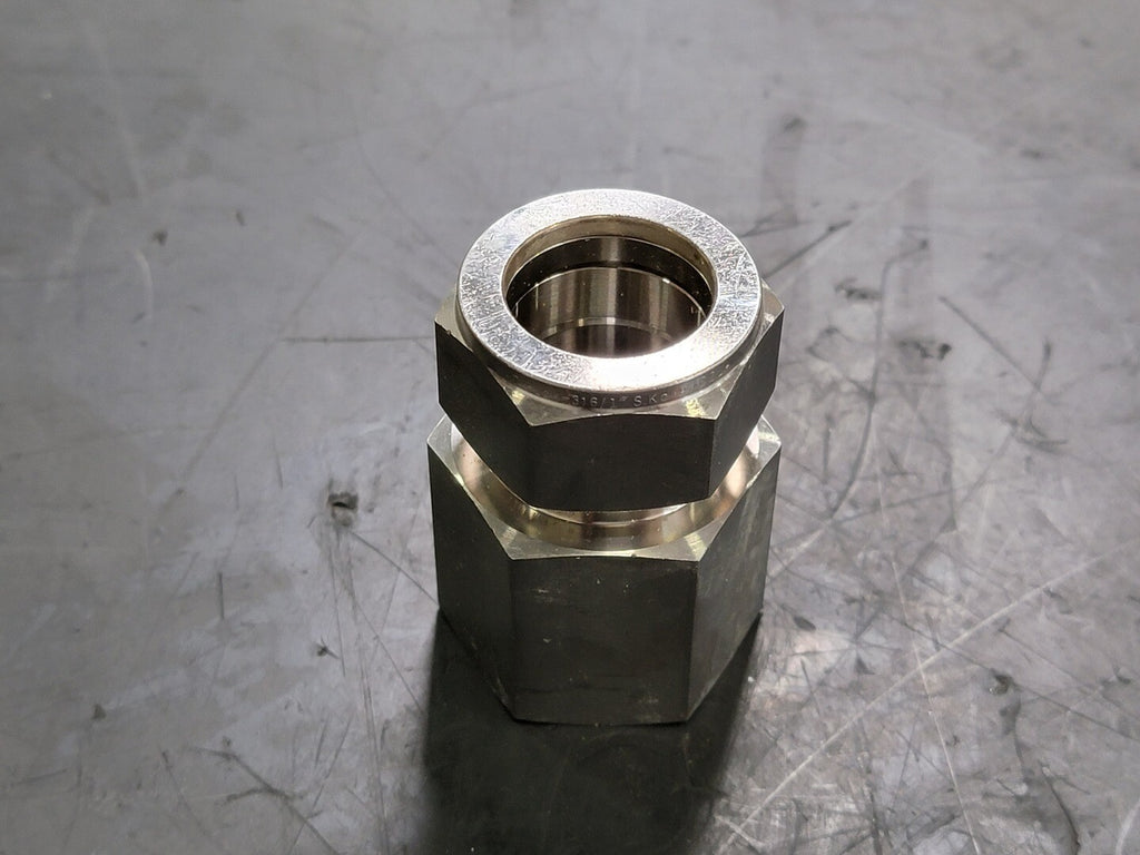 DK-LOK 1" Compression Tube Fitting 316