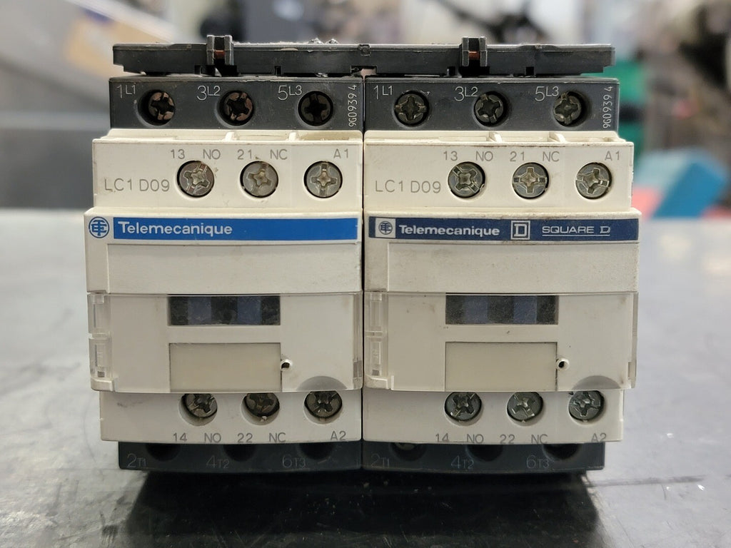 TELEMECANIQUE 9 Amp, 3 Pole, 1NO + 1NC, 200/240 VAC Coil Contactor LC2D09