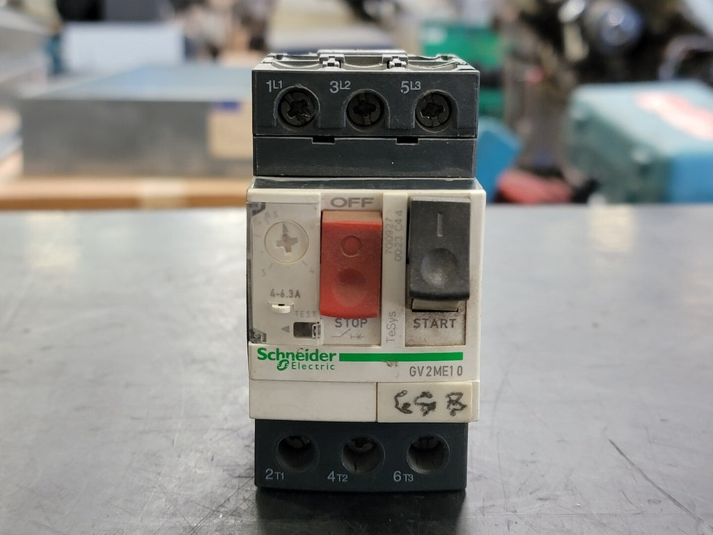 SCHNEIDER ELECTRIC 4-6.3 Amp Manual Motor Starter GV2ME10