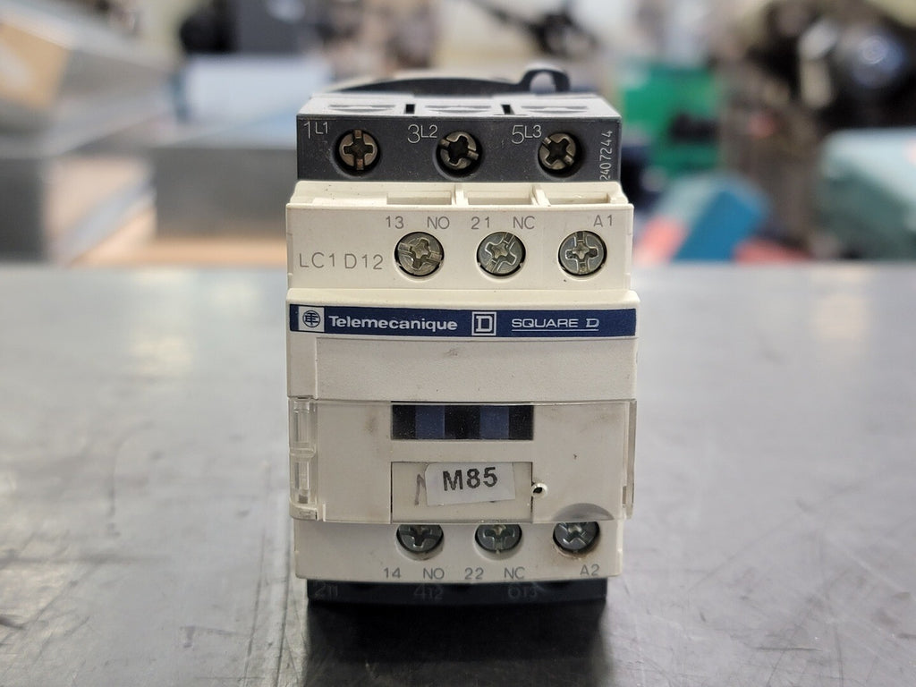 TELEMECANIQUE 12 Amp, 3 Pole, 1NO + 1NC, 120 VAC Coil Contactor LC1D12G7