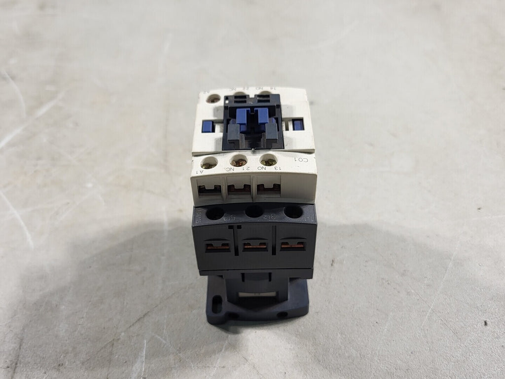 25 Amp, 3 Pole, 3 NO, 115 VAC Coil Contactor C01F7 52296548