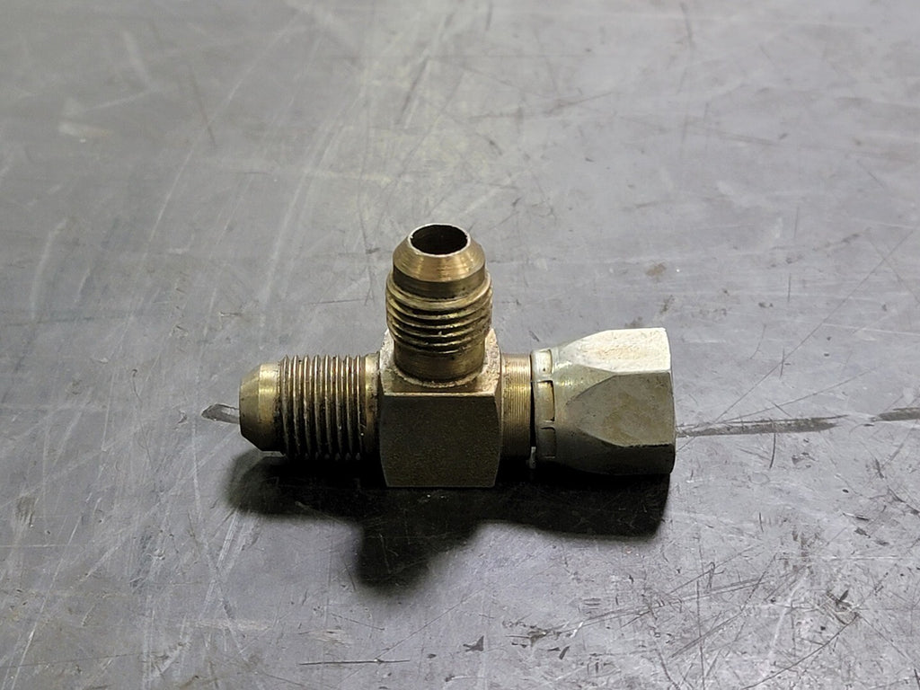 1/2" Male x 1/4" Female Threaded Run Tee Brass (Bag of 14)