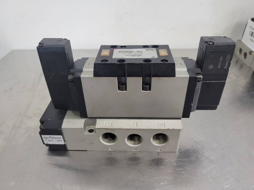 SMC 5-Port Solenoid Valve w/ Manifold NVFS5200-5FZ-04T