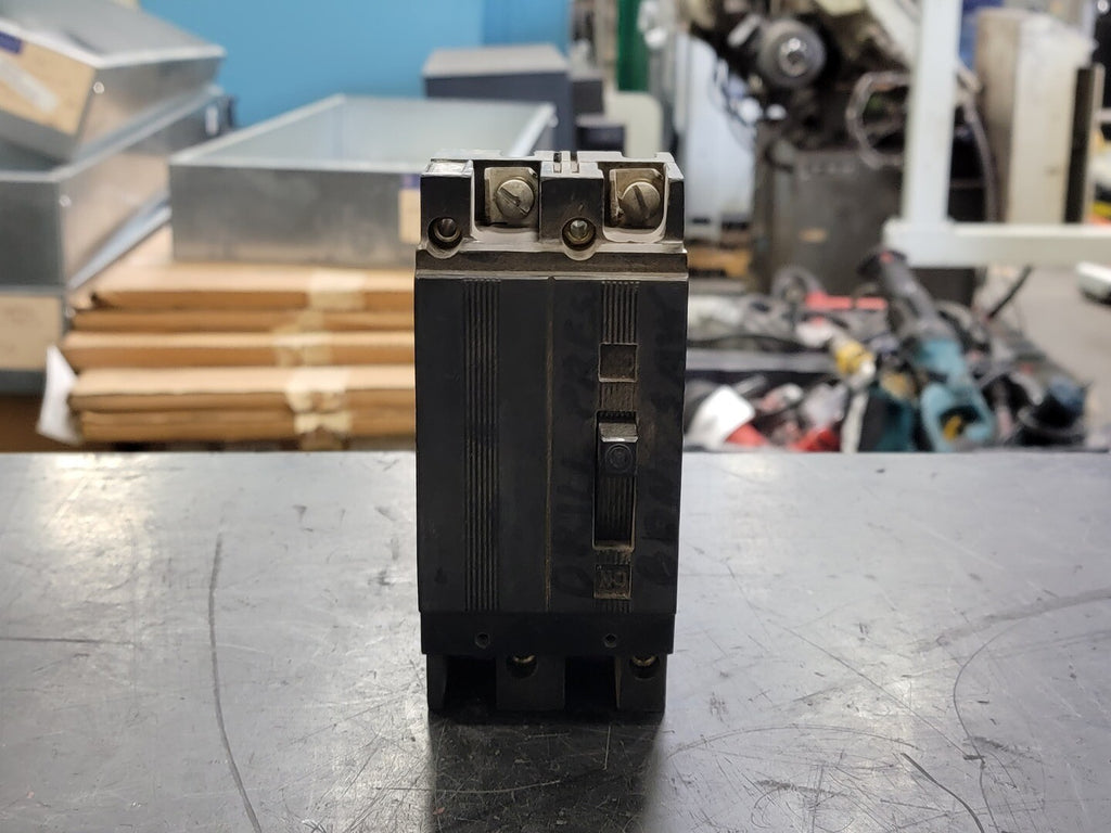 WESTINGHOUSE 15 Amp, 2 Pole Circuit Breaker E2015