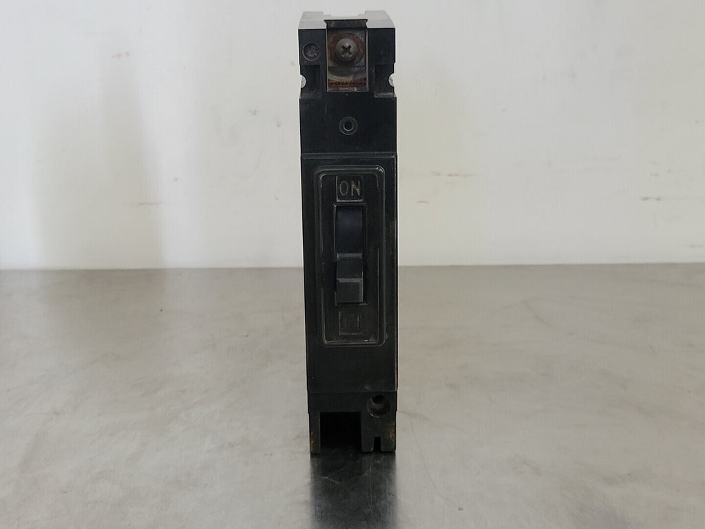 WESTINGHOUSE 20 Amp, 1 Pole, 277 volts Circuit Breaker EH1020