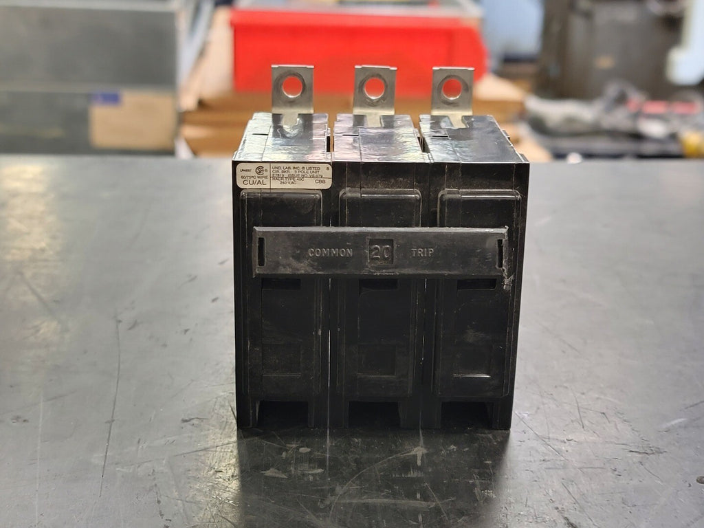 CHALLENGER 20 Amp, 3 Pole, 240 volts Circuit Breaker CBB320