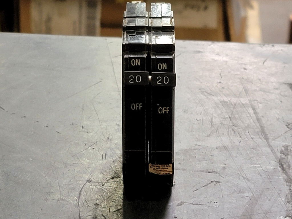 GENERAL ELECTRIC 20 Amp, 2 Pole, 120/240 volts Circuit Breaker THQP220