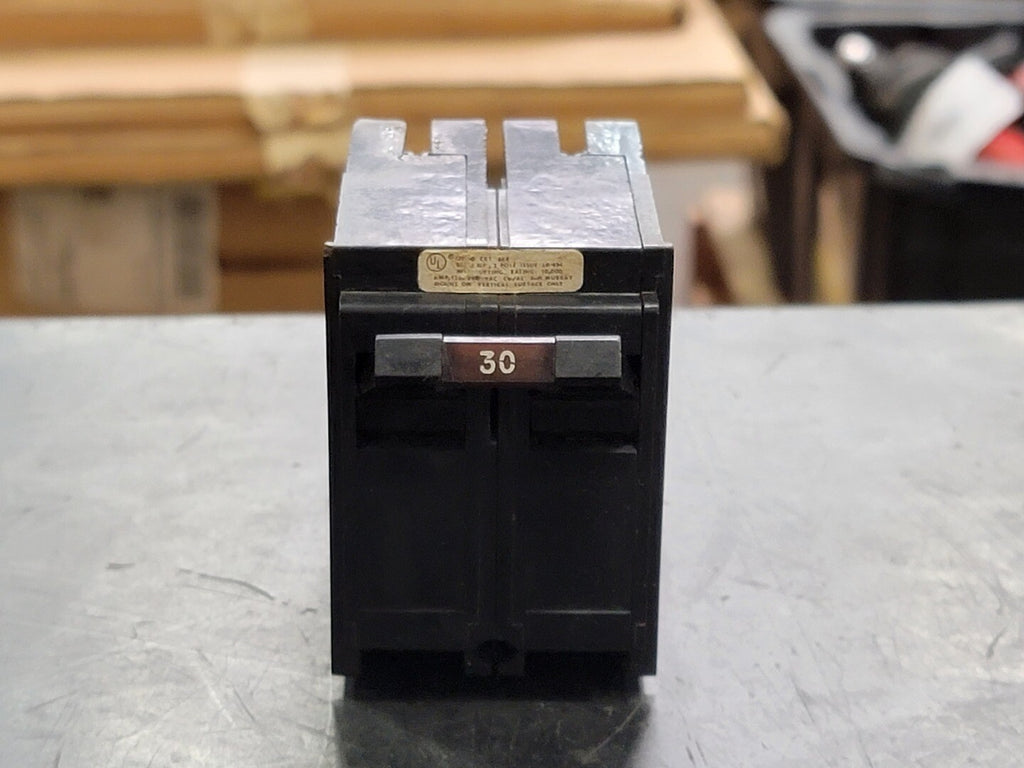 MURRAY 30 Amp, 2 Pole, 120/240 volts Circuit Breaker MP230