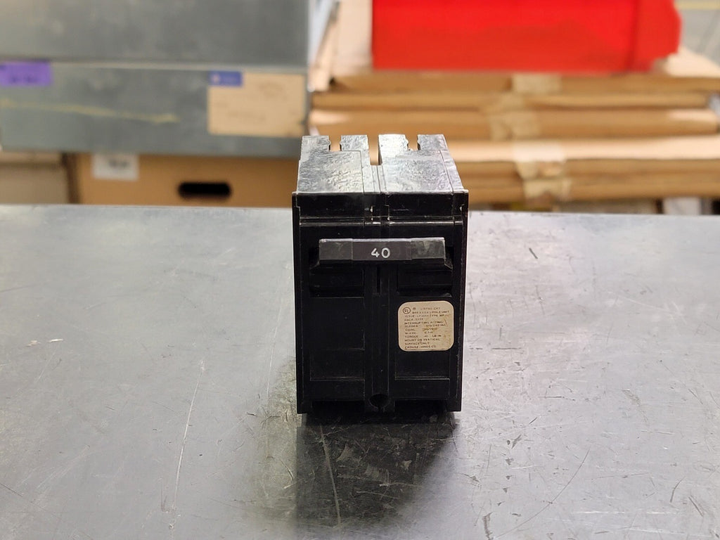CROUSE-HINDS 40 Amp, 2 Pole, 120/240 volts Circuit Breaker MP240