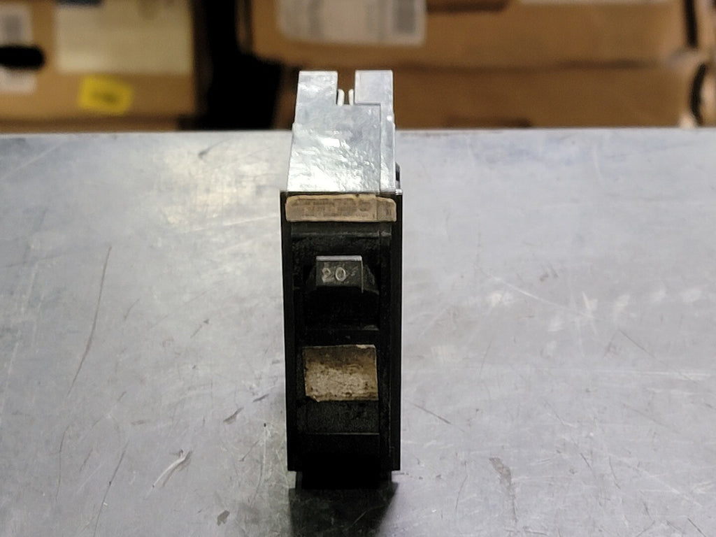 MURRAY 20 Amp, 1 Pole, 120/240 volts Circuit Breaker MP120