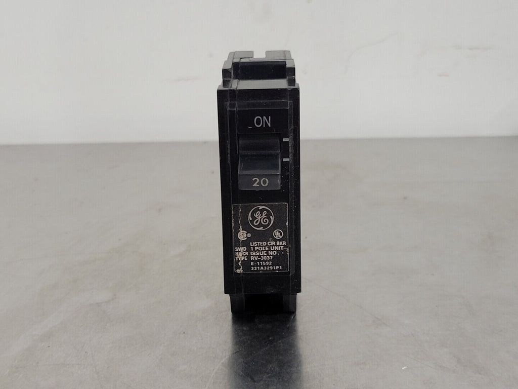 GENERAL ELECTRIC 20 Amp, 1 Pole, 120/240 volts Circuit Breaker THQL120