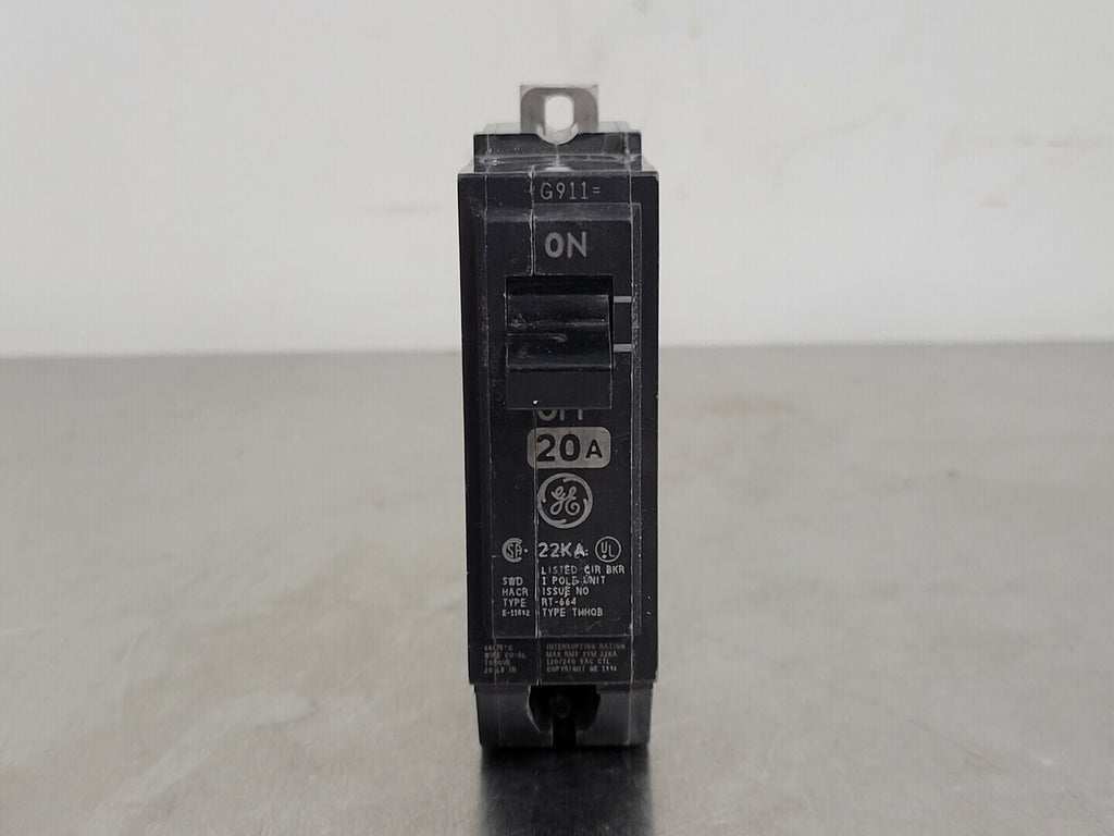 GENERAL ELECTRIC 20 Amp, 1 Pole, 120/240 volts Circuit Breaker THHQB120