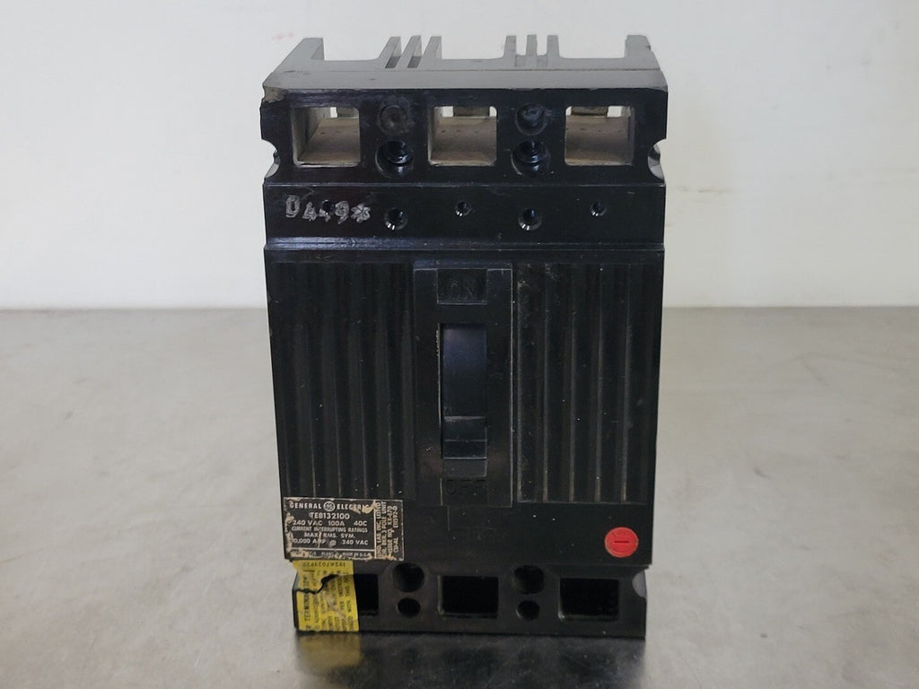 GENERAL ELECTRIC 100 Amp, 3 Pole, 240 volts Circuit Breaker TEB132100