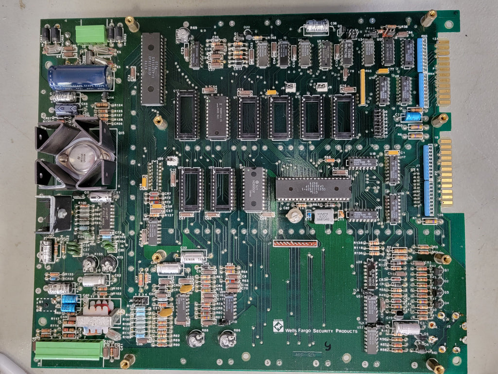 WELLS FARGO SECURITY PRODUCTS Subscriber Multiplex Transponder SMT-4