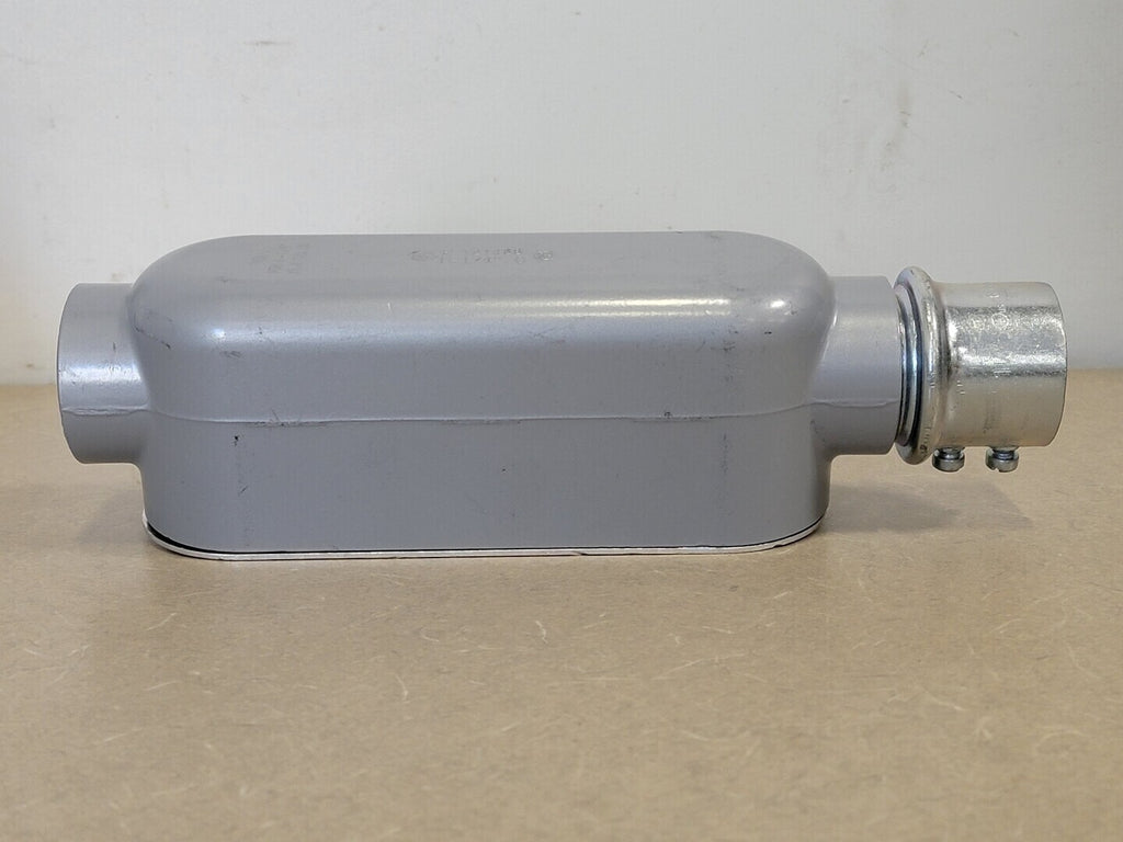 CROUSE-HINDS 1-1/4" Conduit Body C45