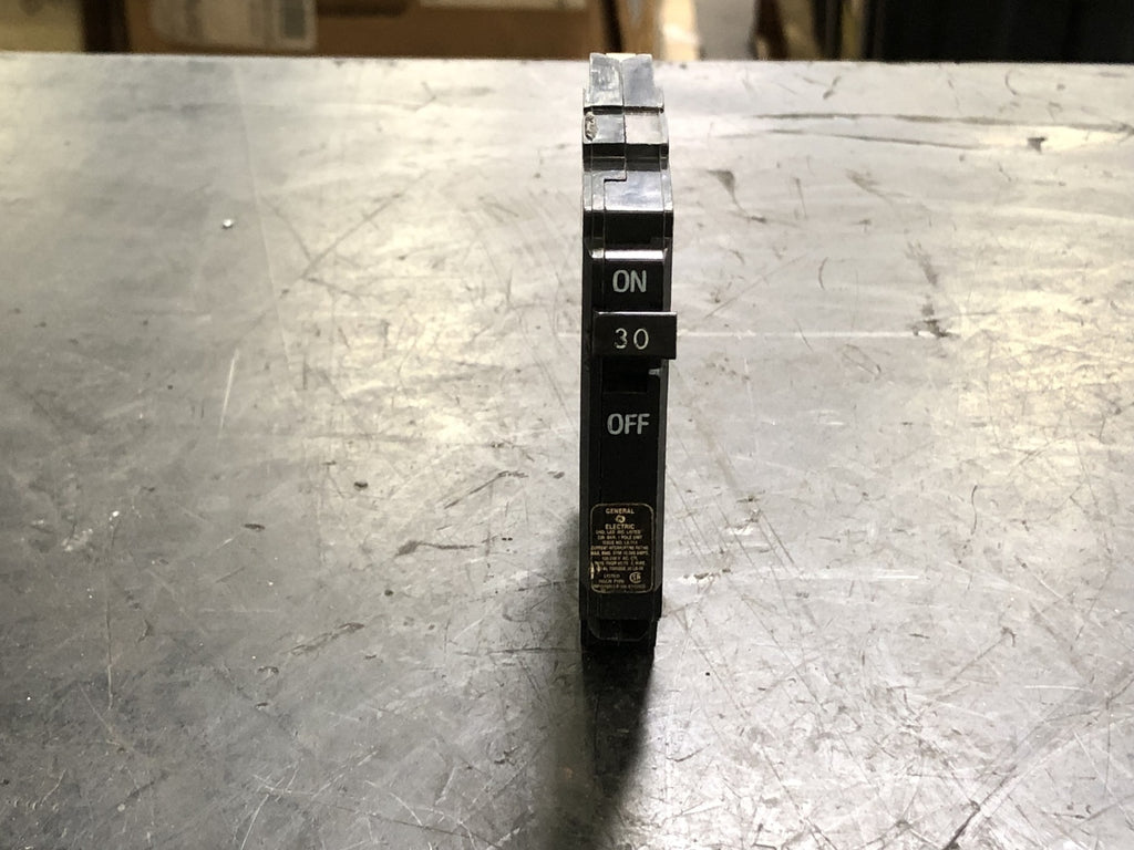 GENERAL ELECTRIC 30 Amp, 1 Pole, 120/240 volts Circuit Breaker THQP130