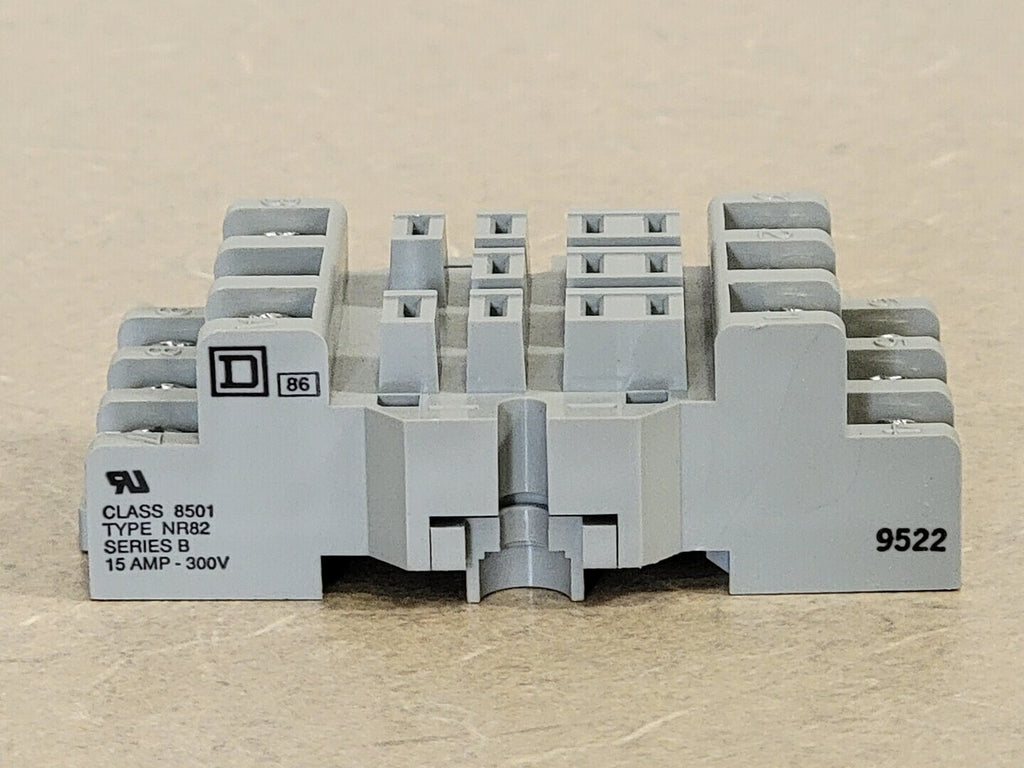 SQUARE D 11-Pin Front Wired Relay Socket NR82